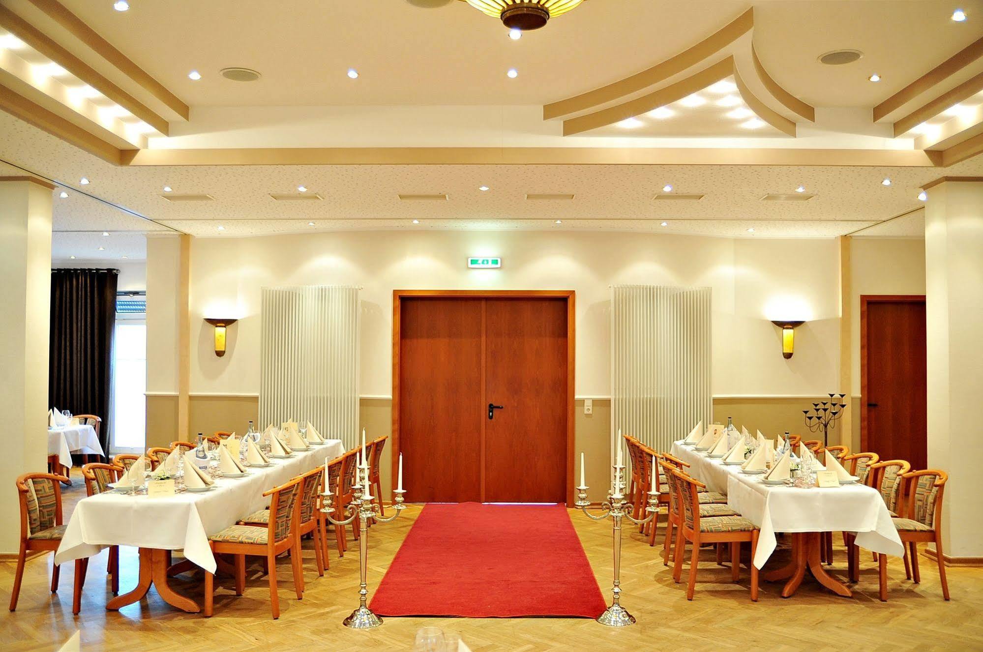 Hotel Restaurant Buergerklause Tapken Garrel Zewnętrze zdjęcie