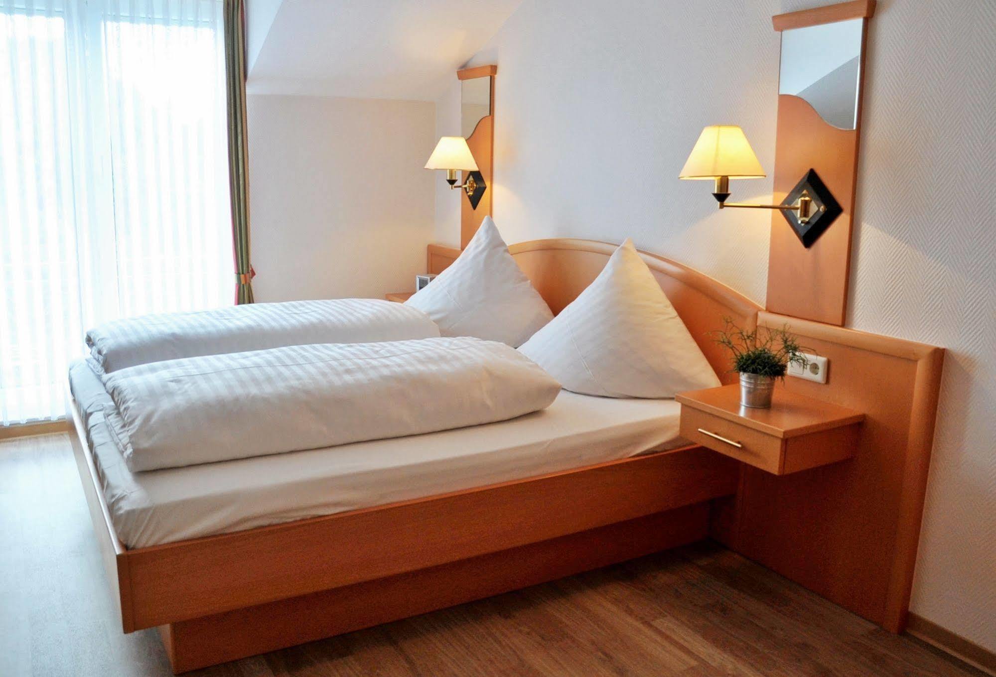 Hotel Restaurant Buergerklause Tapken Garrel Zewnętrze zdjęcie